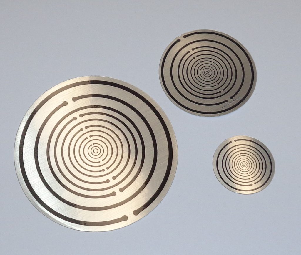 HANDY-CHIP-AUFKLEBER | MWO-CHIP-KLEBER | HOLOGRAMM SILBER 3 CM | mit Hologramm-Lichtresonanz-Programmierung | Elektrosmog-Schutz | 5G Strahlenschutz | Harmonisierung | Handy-EMF-5G-Chips