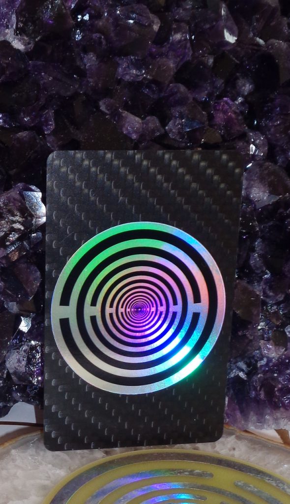 Energiekarte-Karbon +HOLO +Hologramm-Chip | mit Hologramm-Lichtresonanz-Programmierung | Elektrosmog-Schutz | 5G Strahlenschutz | Harmonisierung | Handy-EMF-5G-Chips