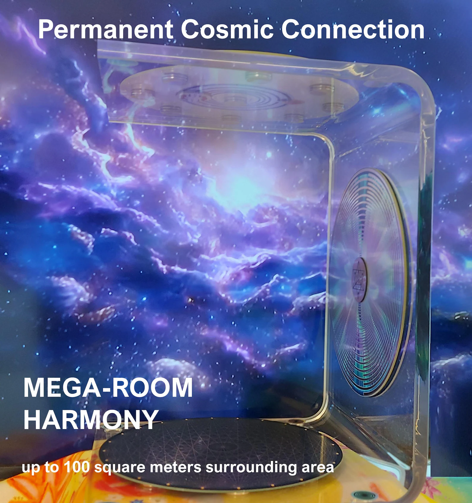 Transparenter Akasha-Cube mit Spiralmuster, Seitenansicht vor kosmischem Hintergrund